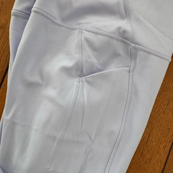 Lululemon Light Blue Full Length Leggings - Size 8 - Picture 2 of 5